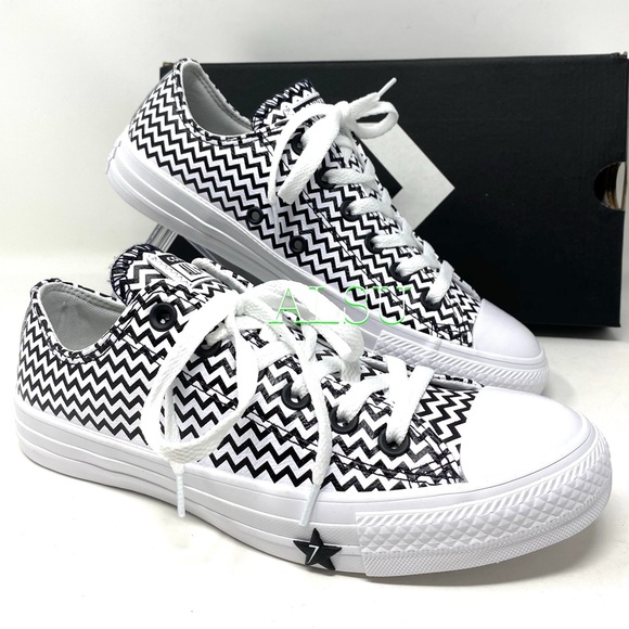 🌸SALE🌸 Converse Ctas Low Top Leather White Black Sneaker Womens Size 7 565367C - Picture 2 of 10